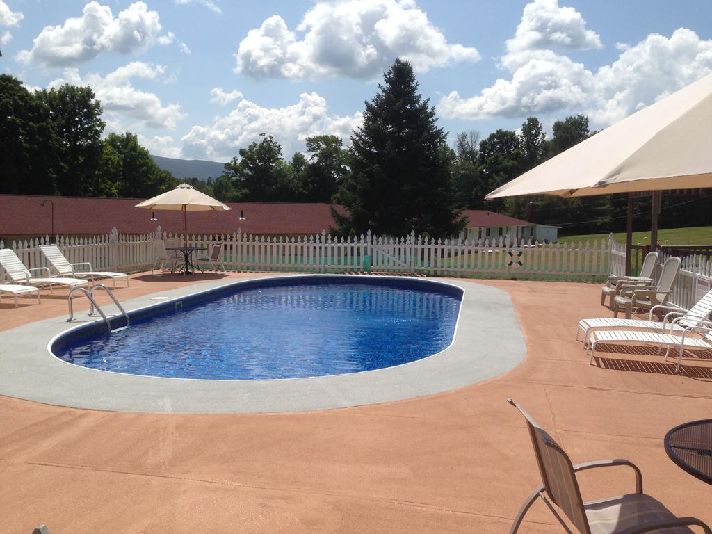 Four Winds Country Motel Manchester Exterior photo